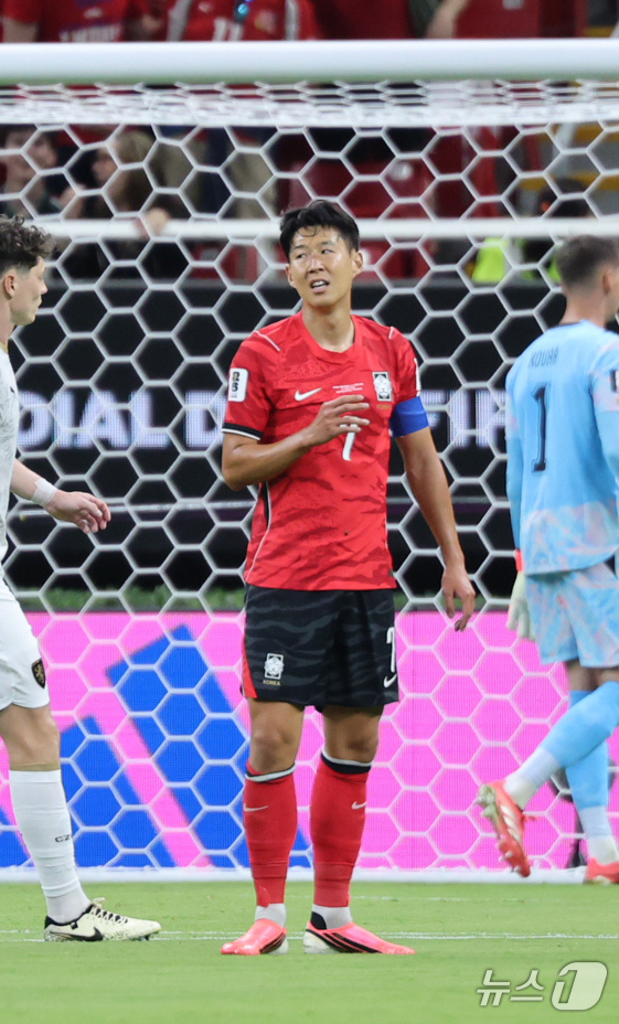 (과달라하라(멕시코)=뉴스1) 박지혜 기자 = 대한민국 축구국가대표팀 손흥민이 11일(현지시간) 멕시코 할리스코주 사포판 과달라하라 스타디움에서 열린 2026 북중미 월드컵 A조 …