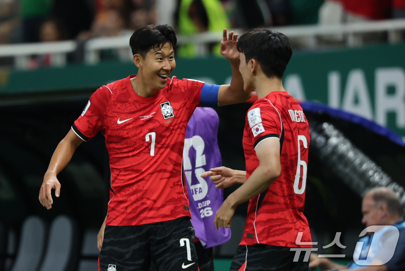 (과달라하라(멕시코)=뉴스1) 박지혜 기자 = 대한민국 축구국가대표팀 황인범이 11일(현지시간) 멕시코 할리스코주 사포판 과달라하라 스타디움에서 열린 2026 북중미 월드컵 A조 …