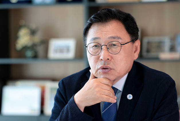 정근식 "교권 신장이 교권 보호…'교사=전문직' 인식 만들 것"[일문일답]