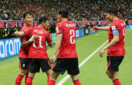 기뻐하는 대한민국 축구대표팀