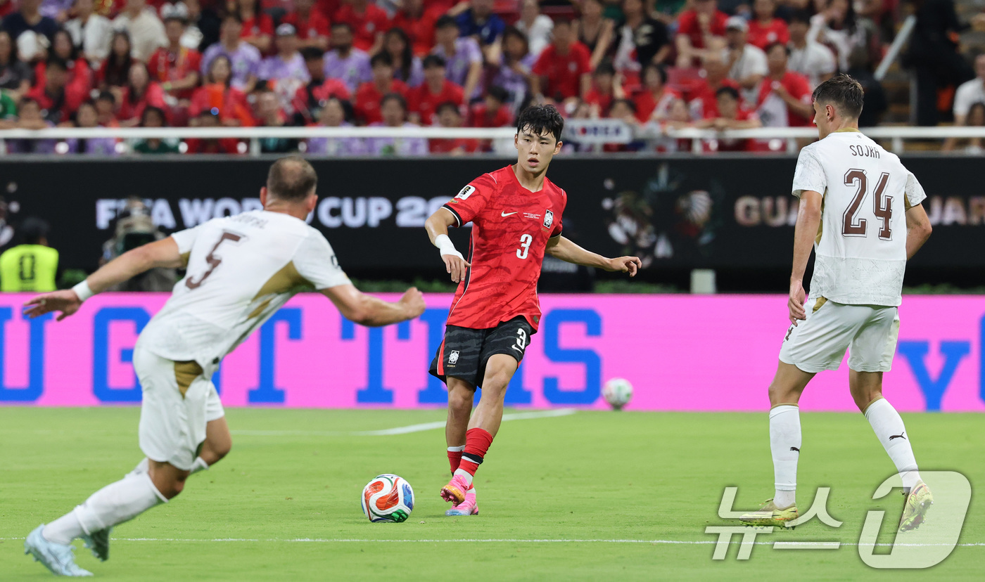 (과달라하라(멕시코)=뉴스1) 임세영 기자 = 대한민국 축구국가대표팀 이기혁이 11일(현지시간) 멕시코 할리스코주 사포판 과달라하라 스타디움에서 열린 2026 북중미 월드컵 A조 …