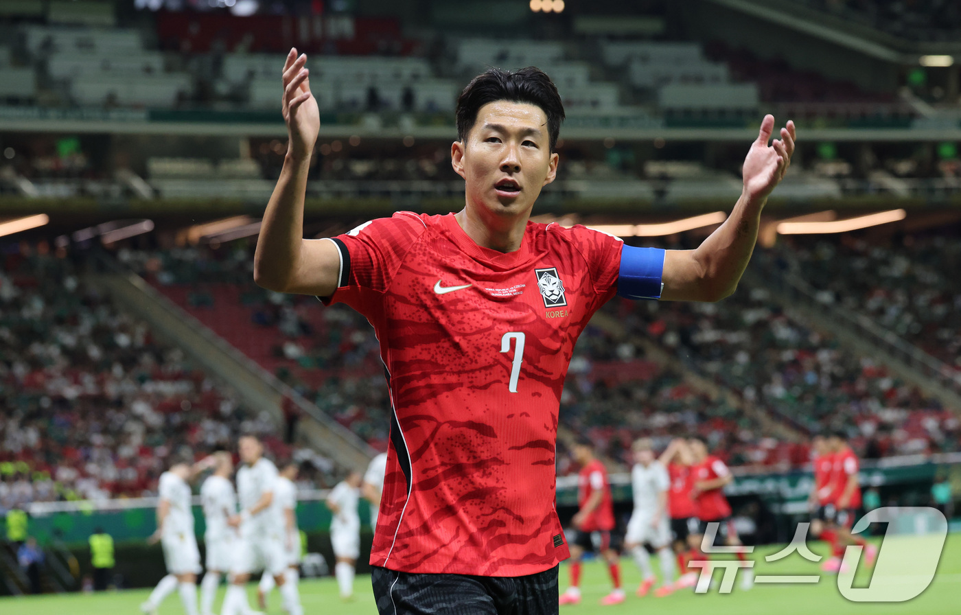 (과달라하라(멕시코)=뉴스1) 임세영 기자 = 대한민국 축구국가대표팀 손흥민이 11일(현지시간) 멕시코 할리스코주 사포판 과달라하라 스타디움에서 열린 2026 북중미 월드컵 A조 …