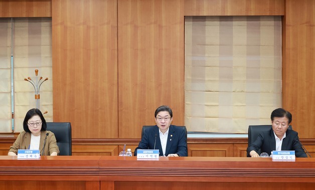 '완판' 국민참여성장펀드, 이젠 '성과경쟁'…李 "운용 잘하면 인센티브"