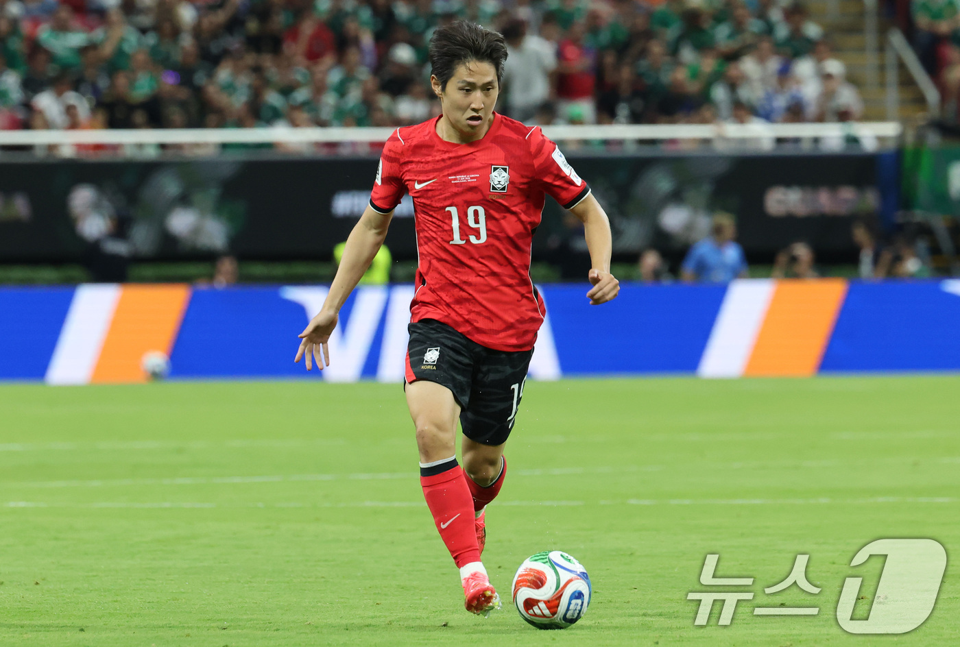 (과달라하라(멕시코)=뉴스1) 임세영 기자 = 대한민국 축구국가대표팀 이강인이 11일(현지시간) 멕시코 할리스코주 사포판 과달라하라 스타디움에서 열린 2026 북중미 월드컵 A조 …
