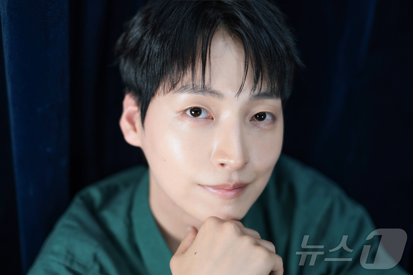 (서울=뉴스1) 권현진 기자 = 배우 임지호가 서울 종로구 뉴스1 사옥에서 열린 인터뷰에 앞서 포즈를 취하고 있다.임지호는 지난 16일 종영한 티빙 오리지널 드라마 '취사병 전설이 …