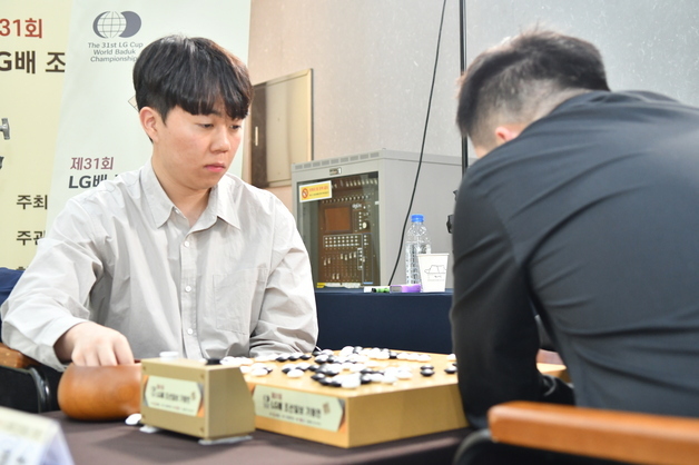 바둑 신민준, LG배 결승 진출…앙싱하오 상대로 2연패 도전