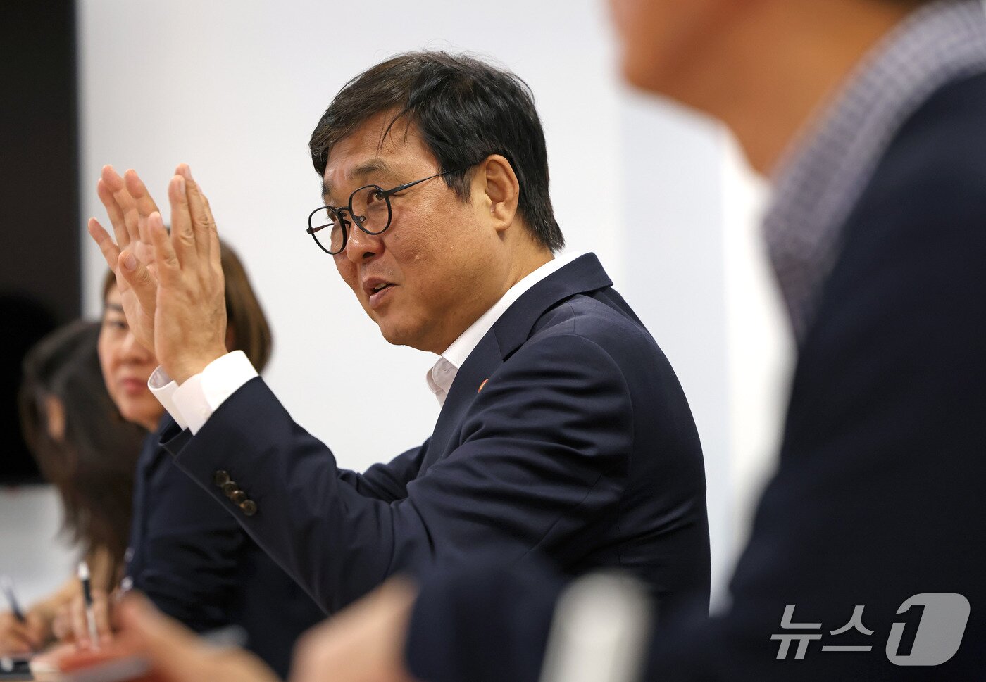 본문 이미지 - 참석자들은 AI가 애니메이션 제작의 속도와 방식, 협업 구조를 동시에 바꾸고 있다고 입을 모았다.