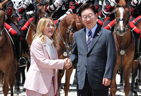 [뉴스1 PICK]李대통령, 멜로니 총리 주최 환영식 참석