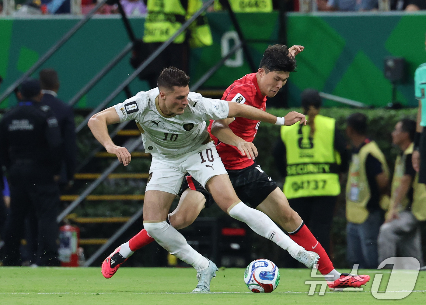 (과달라하라(멕시코)=뉴스1) 임세영 기자 = 대한민국 축구국가대표팀 김민재가11일(현지시간) 멕시코 할리스코주 사포판 과달라하라 스타디움에서 열린 2026 북중미 월드컵 A조 조 …