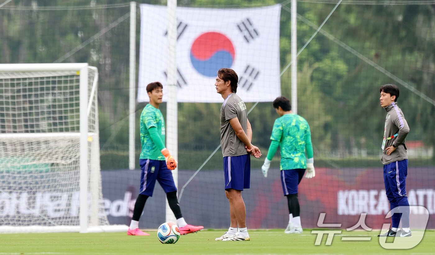 본문 이미지 - 한국 축구 국가대표팀 홍명보 감독.  ⓒ 뉴스1 박지혜 기자