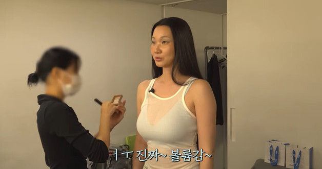 '윤쥬르' 장윤주, 속옷 입고 등장…"볼륨감 빵" 스태프들 감탄