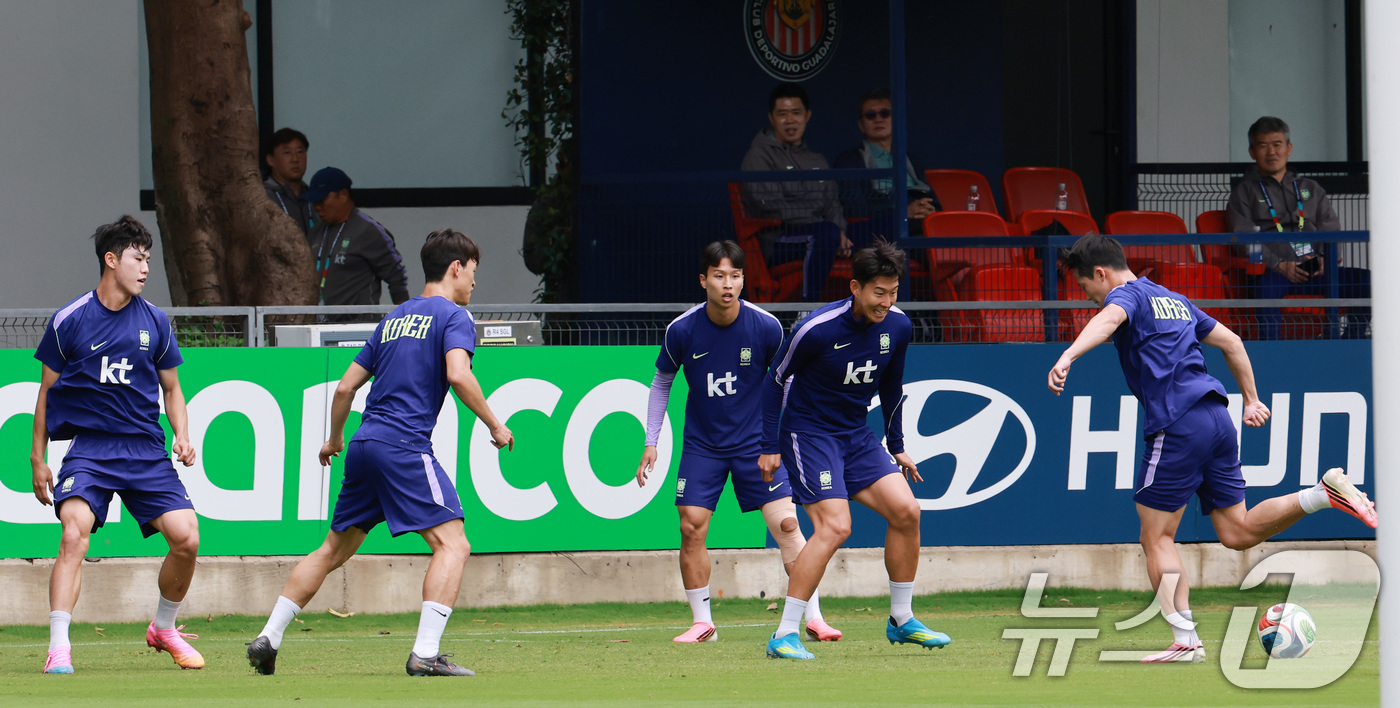 (과달라하라(멕시코)=뉴스1) 임세영 기자 = 2026 북중미 월드컵에 출전하는 대한민국 축구 국가대표팀 선수들이 15일(현지시간) 멕시코 과달라하라 인근 사포판에 위치한 베이스캠 …