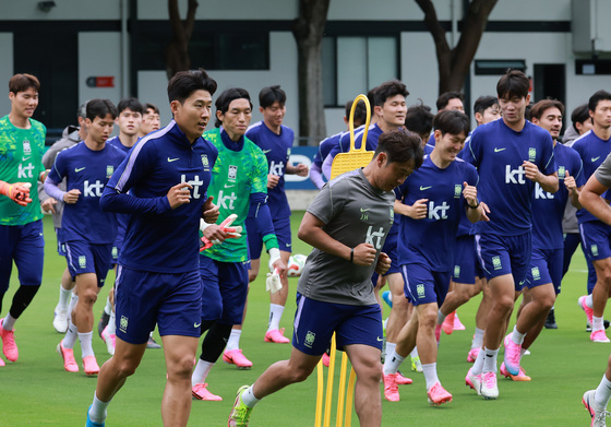 첫 경기 승리로 기분 좋은 대한민국 축구대표팀