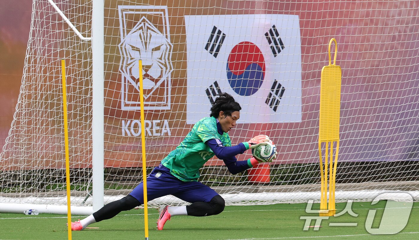 본문 이미지 - 한국 축구 국가대표팀 골키퍼 김승규.ⓒ 뉴스1 박지혜 기자