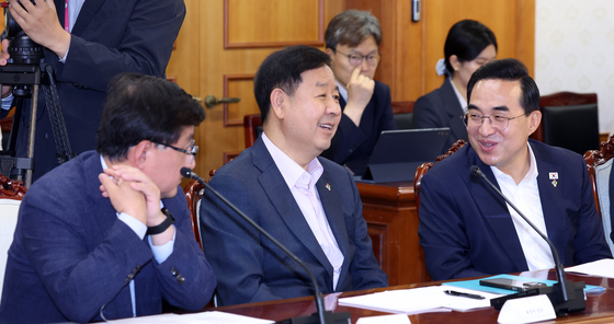 대화하는 구윤철·박홍근·김성환
