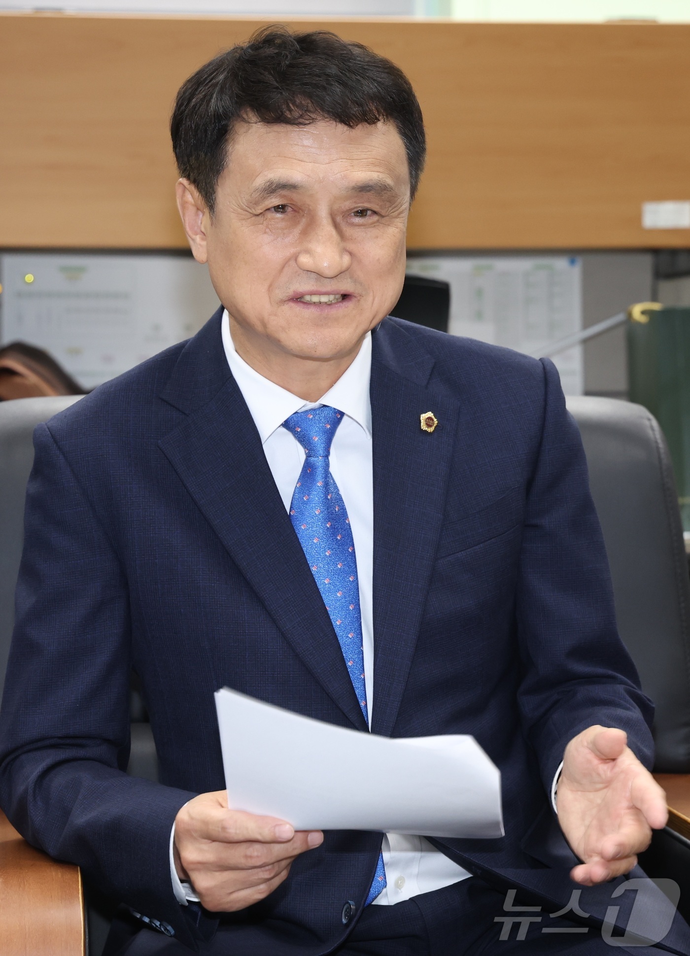 (전주=뉴스1) 유경석 기자 = 김희수 전북특별자치도의회 부의장이 15일 전북 전주시 전북도의회 기자실에서 전북도의장 출마 관련 간담회를 열고 질의에 답변을 하고 있다. 2026. …