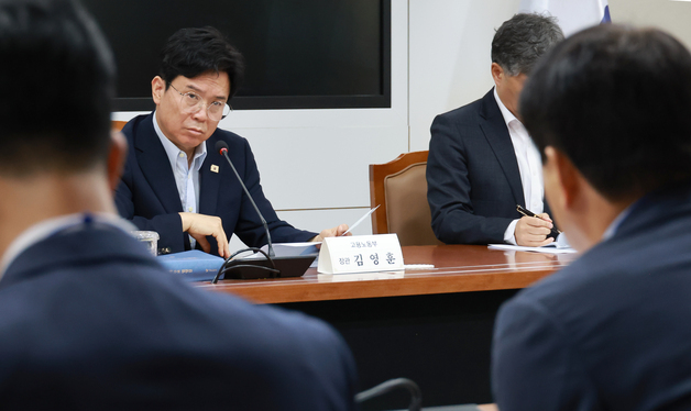 노동장관, 포스코 경영진 소집…"중대재해 반복, 그룹 차원 쇄신해야"