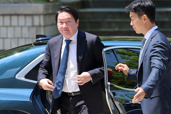 최태원 회장, 재산분할 2차 조정기일 출석