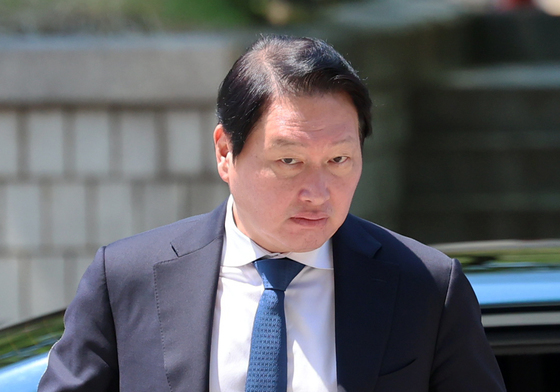 최태원 SK그룹 회장, '재산분할 2차 조정' 출석