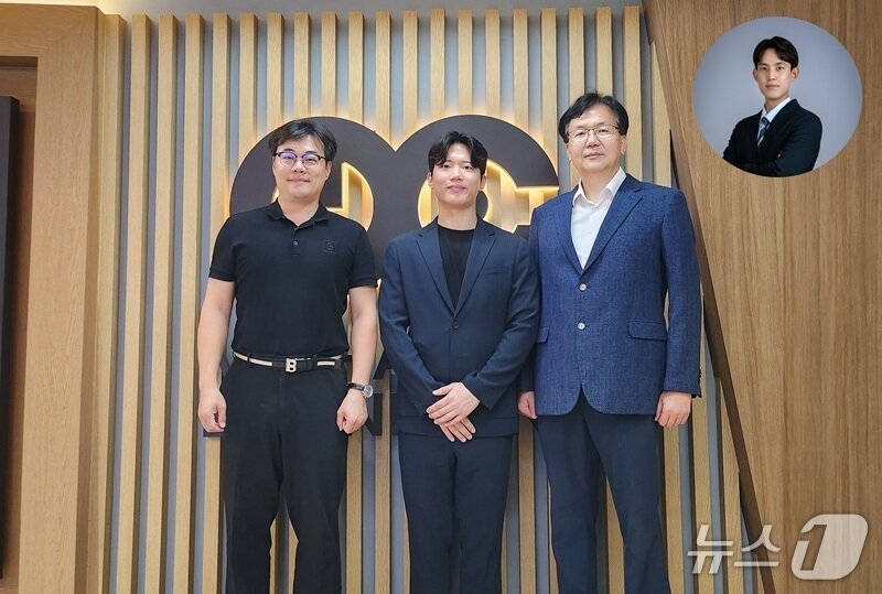 본문 이미지 - 왼쪽부터 KAIST 기계공학과 박인규 교수·강병호 박사과정, 한국기계연구원 정준호 책임연구원, 고려대학교 세종캠퍼스 안준성 교수(KAIST 제공) /뉴스1