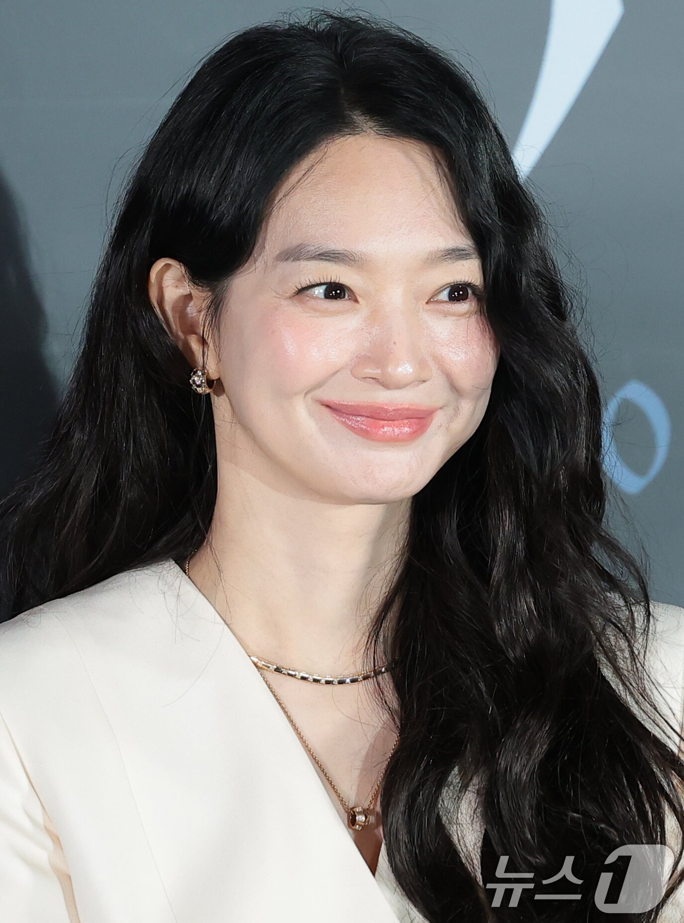 신민아, 김우빈이 반한 미소
