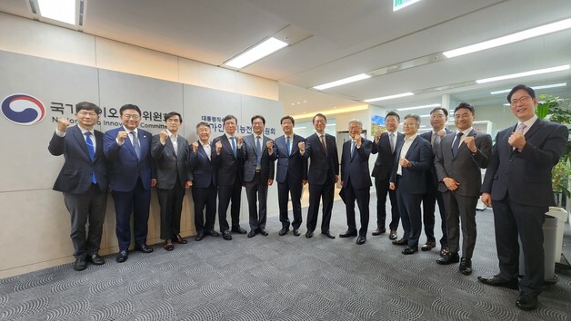 출범 석달 국가바이오혁신위, 제약바이오업계와 첫 공식 소통