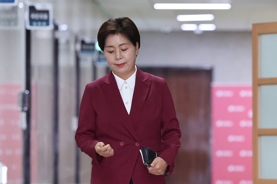 회의 참석하는 양향자 최고위원