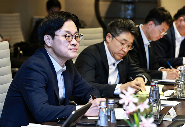 카타르 현지진출 기업 간담회 참석한 김정관 장관