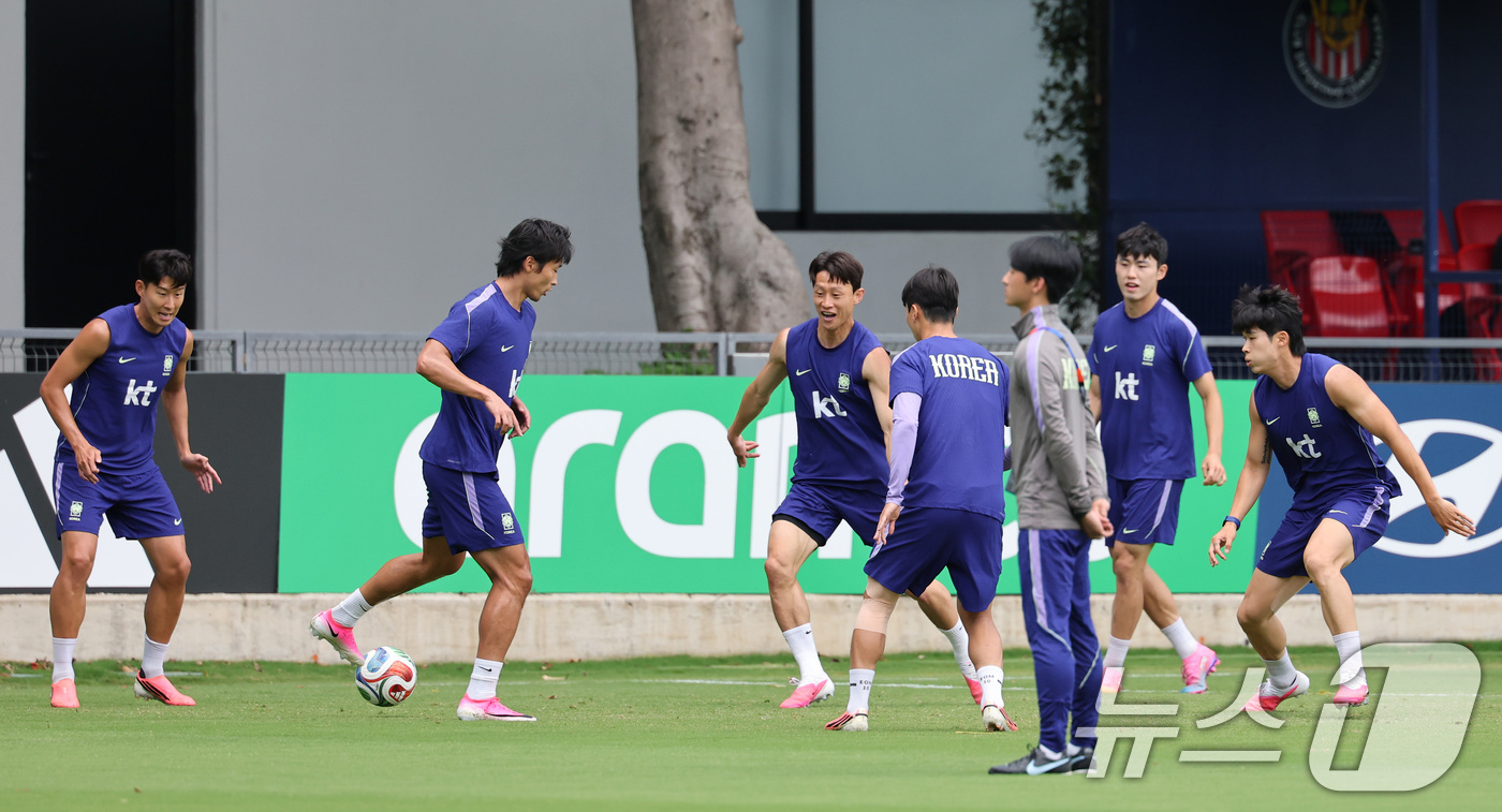 (과달라하라(멕시코)=뉴스1) 임세영 기자 = 2026 북중미 월드컵에 출전하는 대한민국 축구 국가대표팀 선수들이 15일(현지시간) 멕시코 과달라하라 인근 사포판에 위치한 베이스캠 …