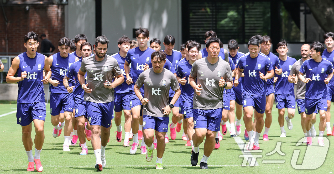 (과달라하라(멕시코)=뉴스1) 임세영 기자 = 2026 북중미 월드컵에 출전하는 대한민국 축구 국가대표팀 선수들이 15일(현지시간) 멕시코 과달라하라 인근 사포판에 위치한 베이스캠 …
