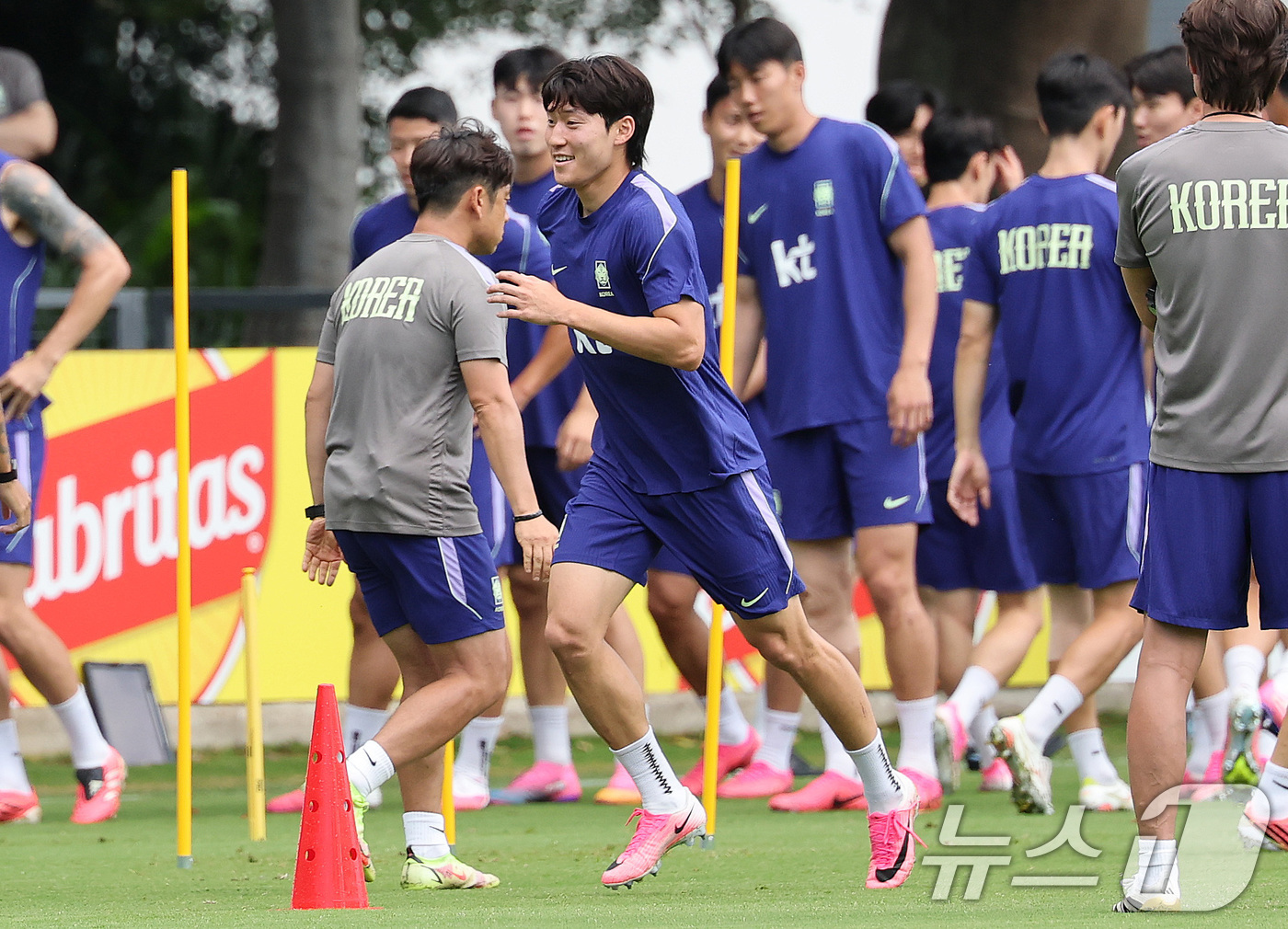 (과달라하라(멕시코)=뉴스1) 임세영 기자 = 2026 북중미 월드컵에 출전하는 대한민국 축구 국가대표팀 배준호가 15일(현지시간) 멕시코 과달라하라 인근 사포판에 위치한 베이스캠 …