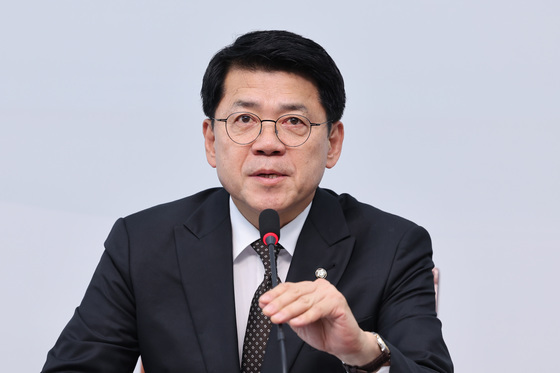 김준형 혁신당 새 원내대표 "與 권력투쟁 위한 합당 단호히 거부"(종합)