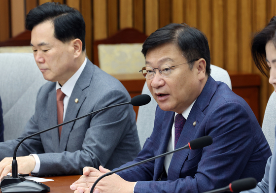 모두발언하는 정점식 원내대표