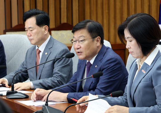 모두발언하는 정점식 원내대표