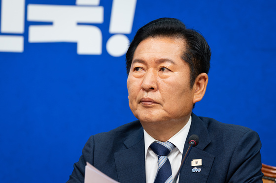 정청래 연임 도전 무게, 김민석·송영길은 연합설…당권 경쟁 가열