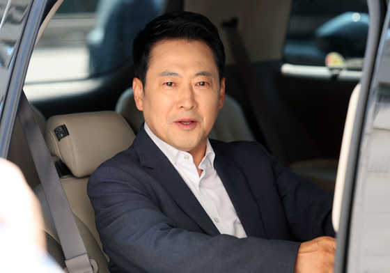 차량 탑승한 장동혁 대표