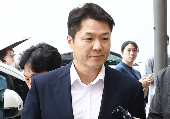 2차 종합특검 출석하는 최재훈 전 부장