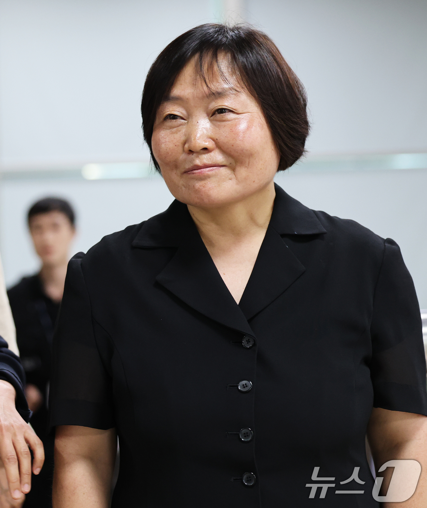 (서울=뉴스1) 오대일 기자 = 국가보안법 위반 혐의로 구속영장이 청구된 한명희 민중민주당 대표가 16일 서울 서초구 서울중앙지방법원에서 열린 구속 전 피의자 심문(영장실질심사)에 …