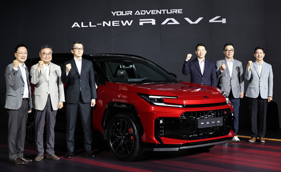 도요타 준중형 SUV 'RAV4' 6세대 출시…HEV 연비 최대 31% 향상