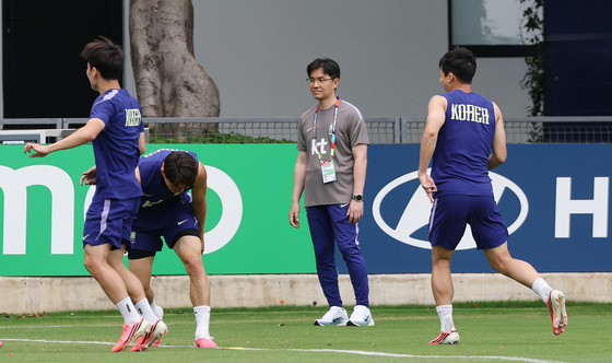대표팀 최초 월드컵 동행한 정신과 의사