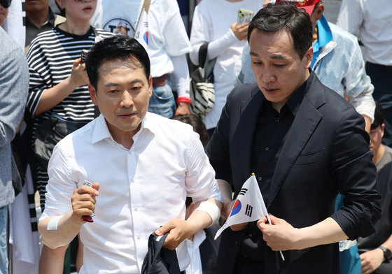 잠실 시위 현장 찾은 장동혁 대표와 김민수 최고위원