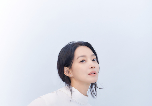 '눈동자' 신민아 "꾸준한 기부 이유? 쑥스러워…도움 전달되길 바랄 뿐"