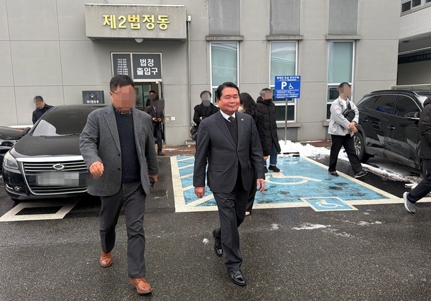 '불법선거운동' 신경호 강원교육감, 항소심 판단은