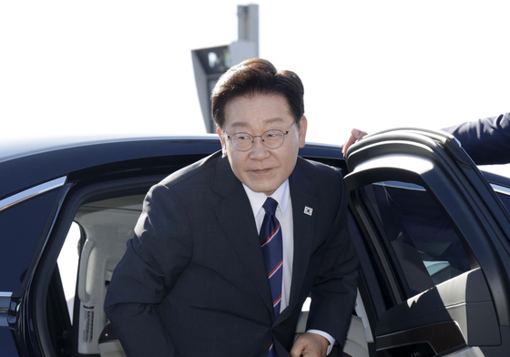 공항 도착하는 이재명 대통령