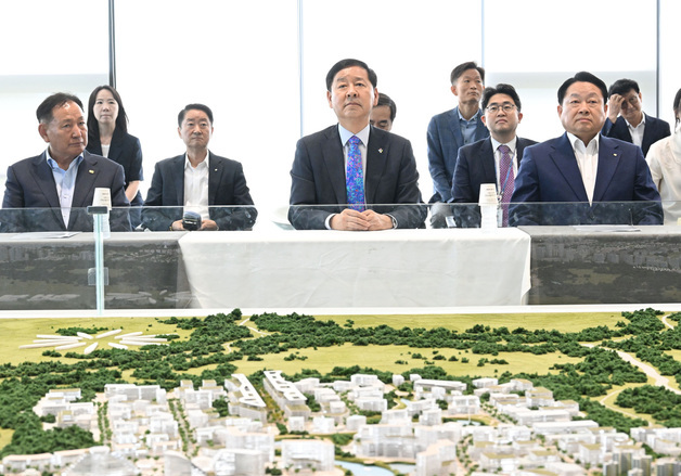 해남에 국내 최대 400㎿ 태양광단지 첫삽…2028년 준공