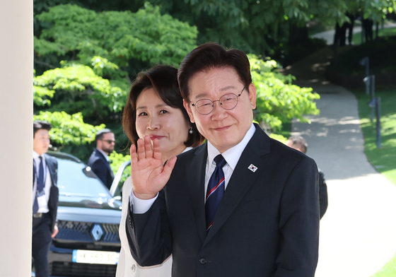 G7 정상회의 행사장 도착하는 이재명 대통령