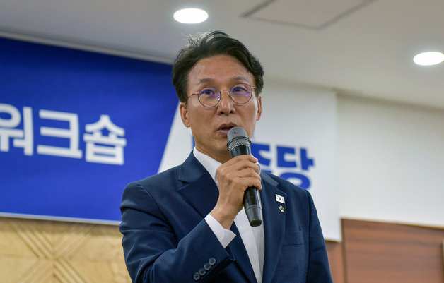 金총리 "해상풍력 산업발전 노력…공급망 경쟁력 강화 추진"(종합)