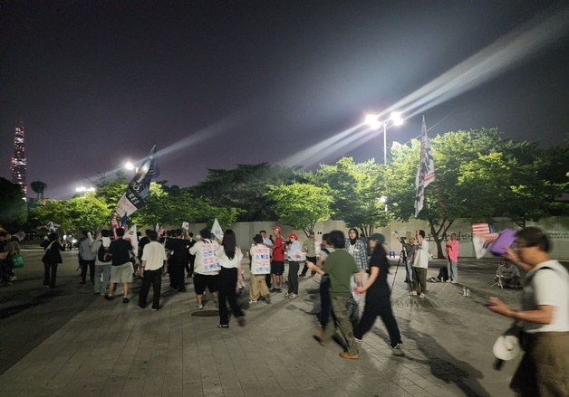 개표소 봉쇄 시위 12일차…"한미공조 수사해" 야간 행진까지