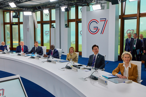 李대통령, G7 이틀차 공식일정 돌입…트럼프와 양자회담 성사 주목