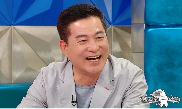 '라스' 이한위, 19세 연하 아내와 결혼 후 '국민 도둑' 등극에도 '뿌듯'